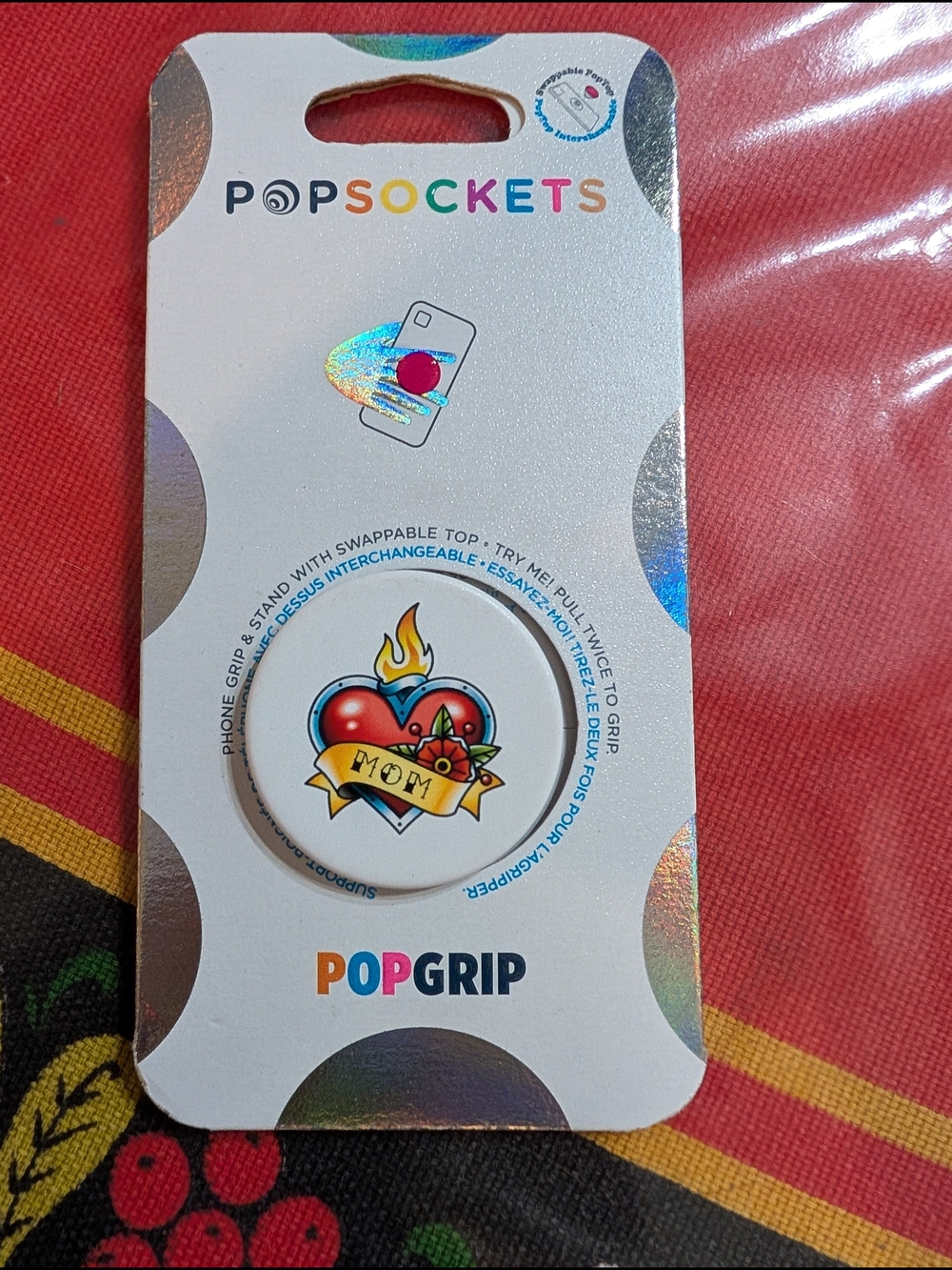 PopSockets PopGrip Swappable Top - White 'Mom' Heart Graphic